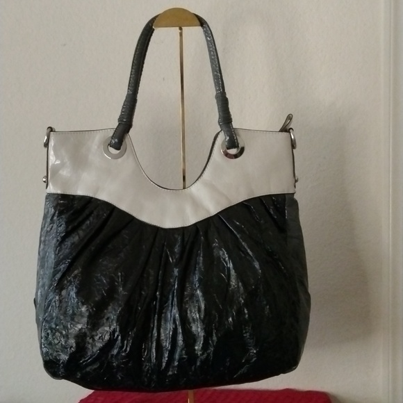 Guess color block tote - Picture 5 of 9